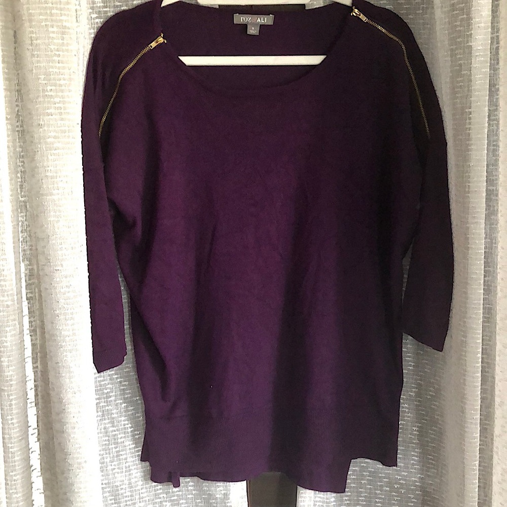 PRETTY SWEATER